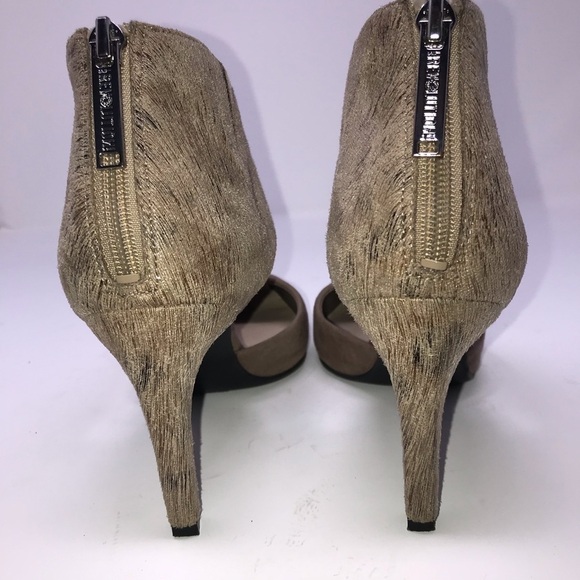 Revolution High Heels – Almond Toe, Faux Leather – Dark Tan – Size 6.5 - Picture 5 of 12